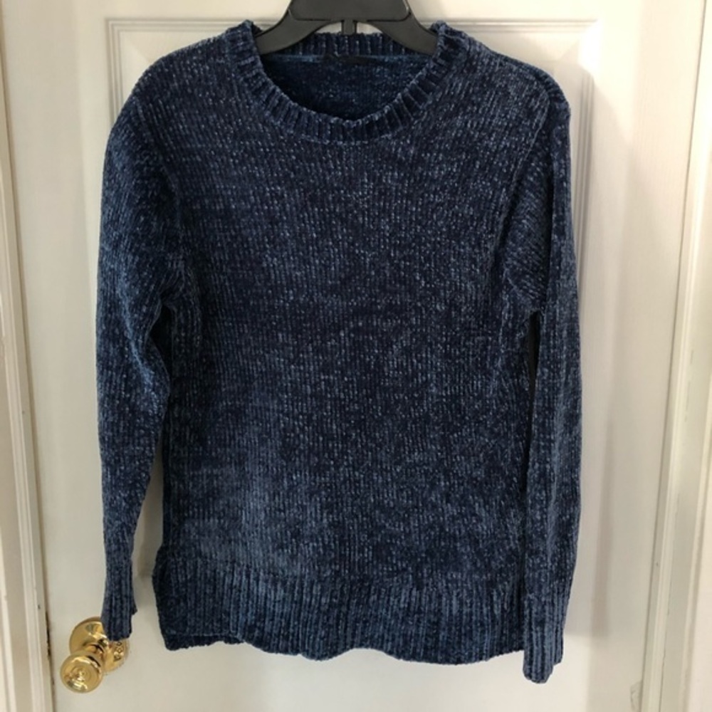 NWOT navy chenille crewneck soft sweater size small